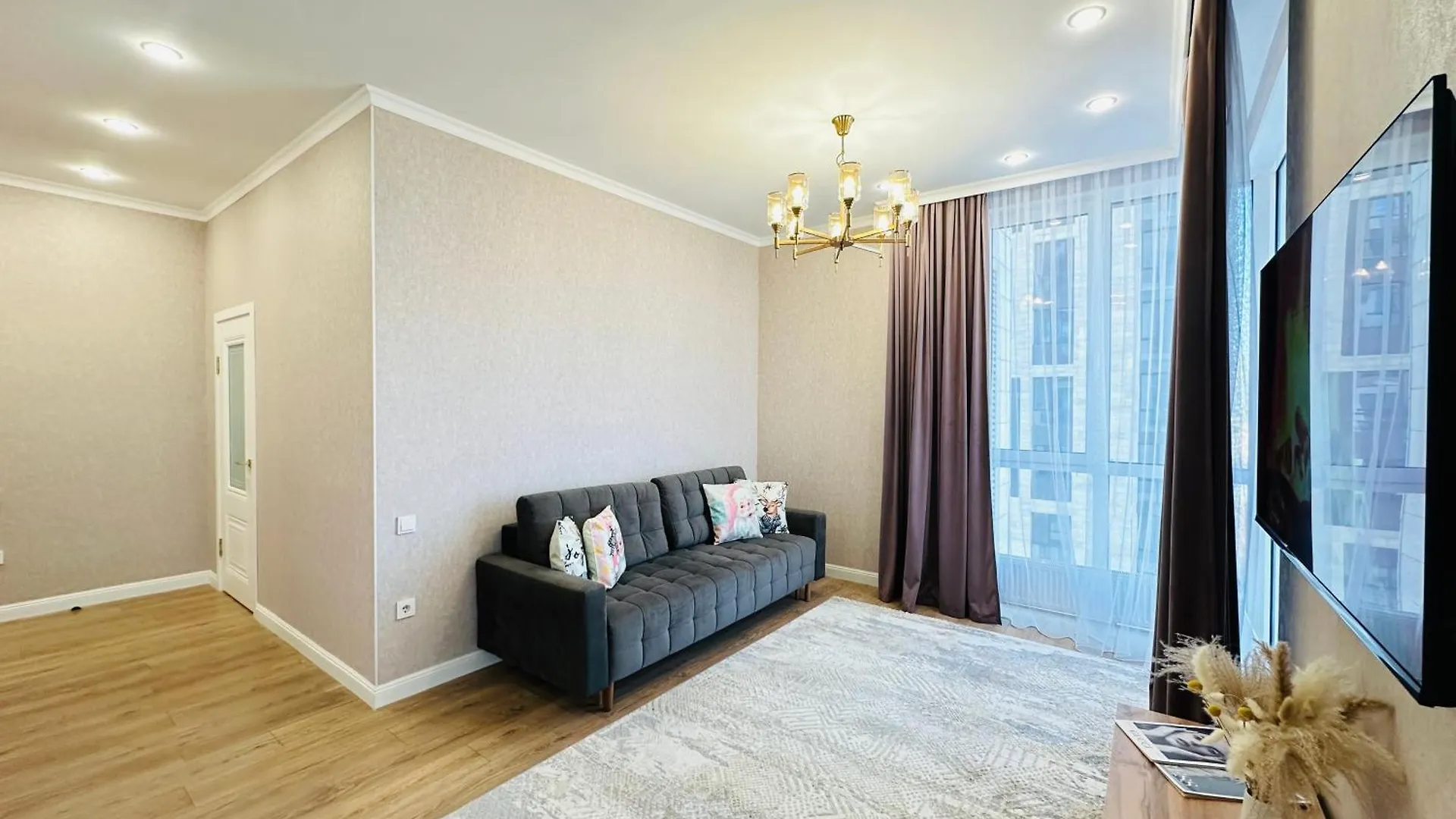 Comfort City Almaty 0*,